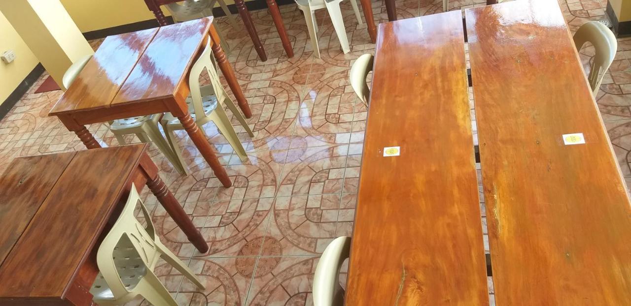 Divine Castle Travelers Inn Coron Luaran gambar