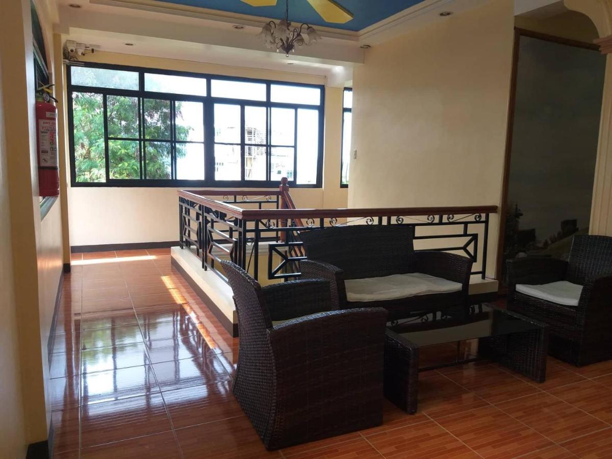Divine Castle Travelers Inn Coron Luaran gambar
