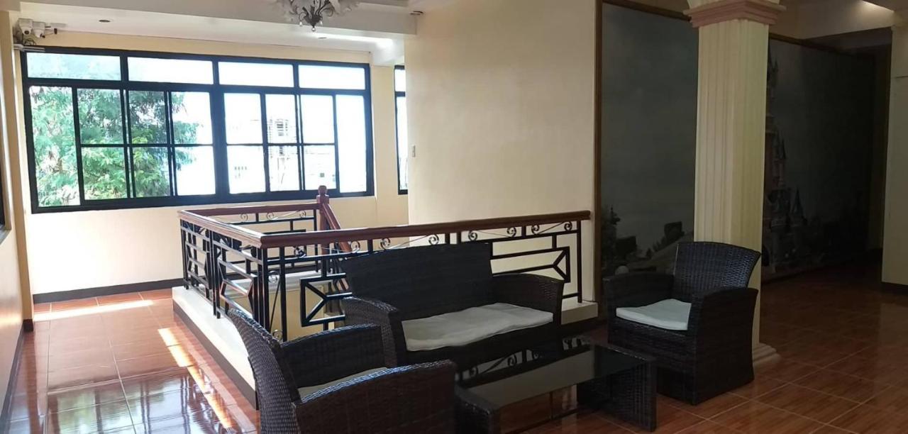 Divine Castle Travelers Inn Coron Luaran gambar