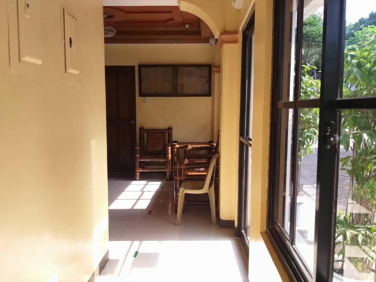 Divine Castle Travelers Inn Coron Luaran gambar
