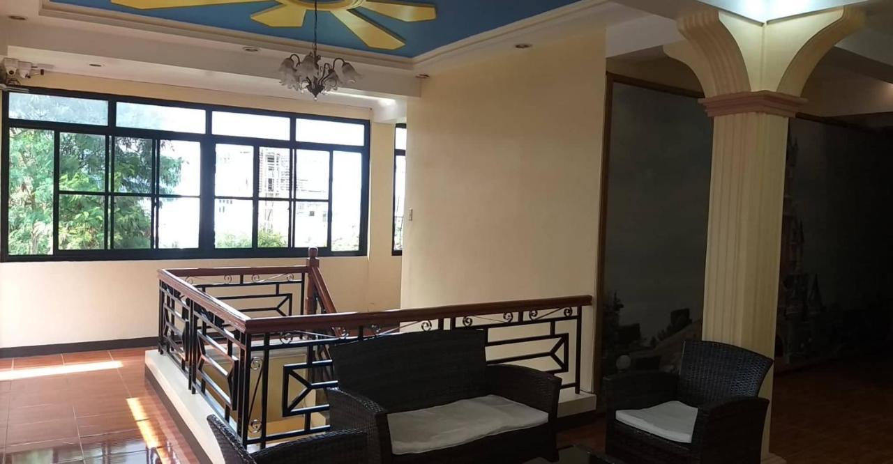 Divine Castle Travelers Inn Coron Luaran gambar